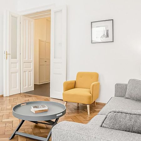 Heymi Apartments Kluckygasse Виена Екстериор снимка